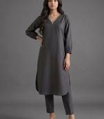 women regular thread work kurta with trousers