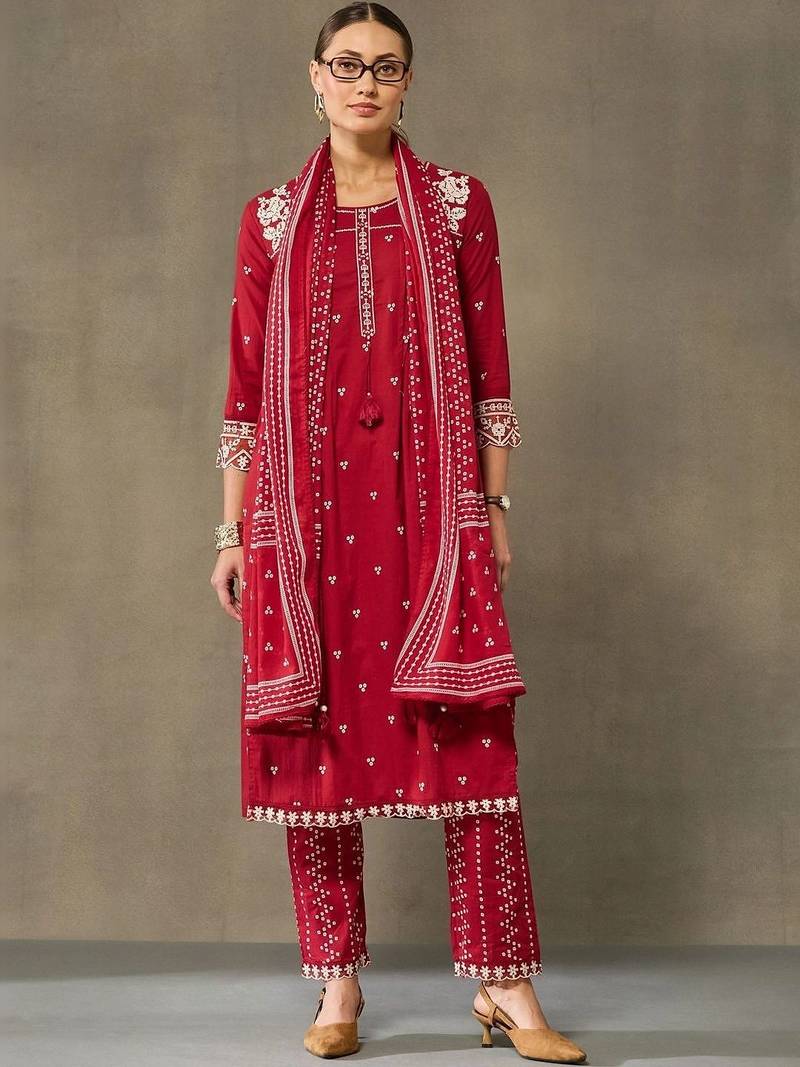 women ethnic motifs embroidered regular thread work cotton kurta with trousers & with dupatta