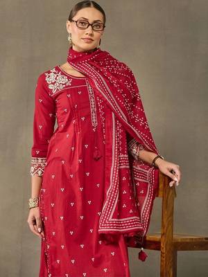 women ethnic motifs embroidered regular thread work cotton kurta with trousers & with dupatta 4