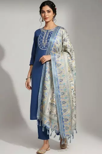 women ethnic motifs embroidered regular thread work kurta with trousers & with dupatta
