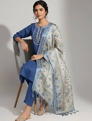 women ethnic motifs embroidered regular thread work kurta with trousers & with dupatta 3