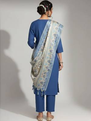 women ethnic motifs embroidered regular thread work kurta with trousers & with dupatta 4