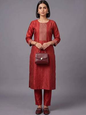 women ethnic motifs regular kurta with trousers & with dupatta 6