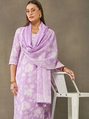 women floral printed regular cotton kurta with palazzos & with dupatta 4