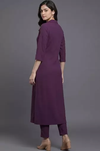 women regular silk crepe kurta with trousers