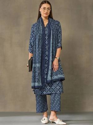 women printed regular cotton kurta with trousers & with dupatta 1