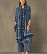 women printed regular cotton kurta with trousers & with dupatta