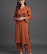 women regular silk crepe kurta with trousers