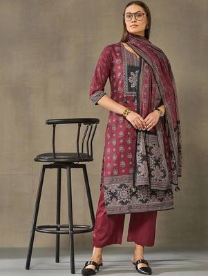 women ethnic motifs printed regular cotton kurta with trousers & with dupatta 6
