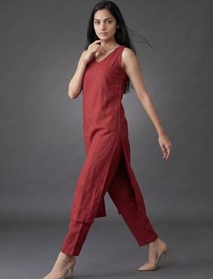 women regular kurta with trousers 5