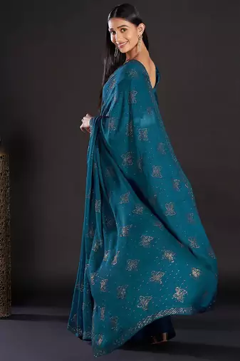teal teal & gold-toned embellished satin saree