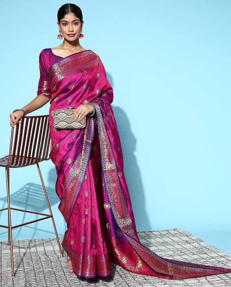 magenta magenta & gold-toned ethnic motifs silk blend banarasi saree