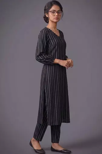women striped regular silk crepe kurta with trousers