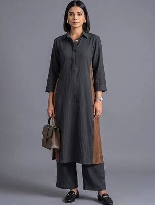women regular kurta with palazzos 1