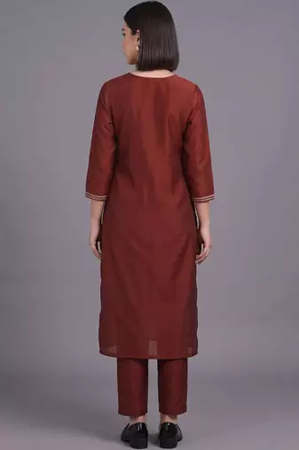 women ethnic motifs embroidered regular thread work kurta with trousers & dupatta