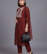 women ethnic motifs embroidered regular thread work kurta with trousers & dupatta