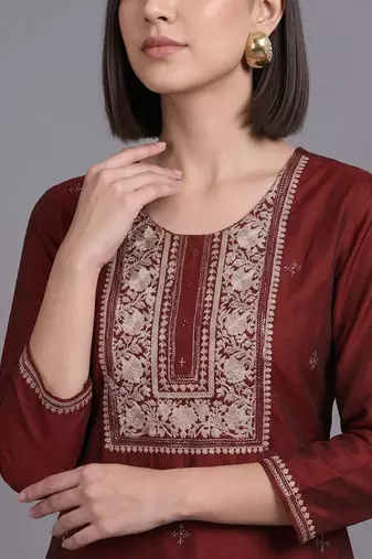 women ethnic motifs embroidered regular thread work kurta with trousers & dupatta
