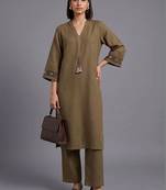 women ethnic motifs embroidered regular sequinned kurta with trousers