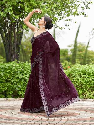 magenta embellished beads and stones organza saree 4