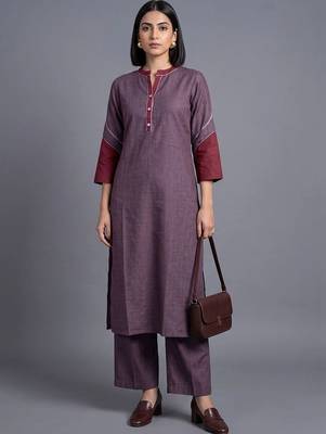 women regular kurta with palazzos 1