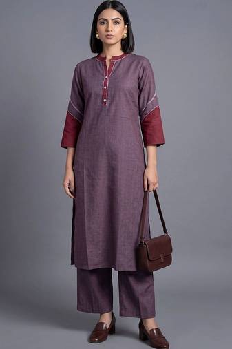 women regular kurta with palazzos