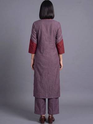women regular kurta with palazzos 4