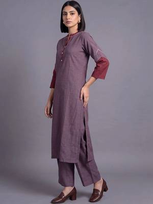 women regular kurta with palazzos 5