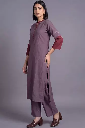 women regular kurta with palazzos