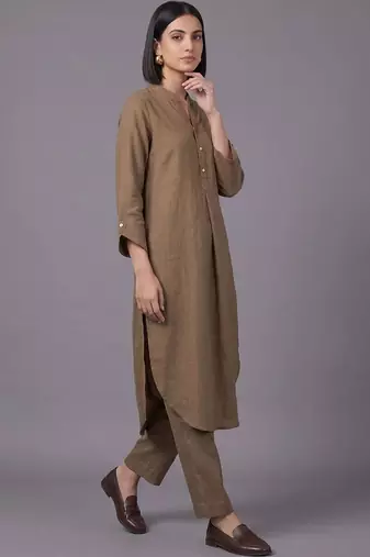 women regular kurta with trousers