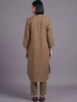 women regular kurta with trousers 3