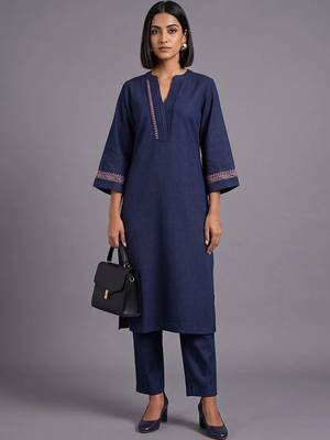 women ethnic motifs embroidered regular thread work kurta with trousers 1