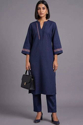 women ethnic motifs embroidered regular thread work kurta with trousers