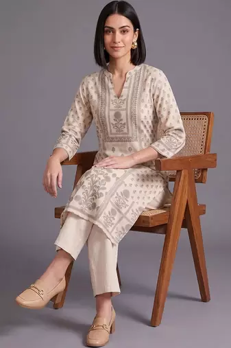 women ethnic motifs printed regular kurta with palazzos
