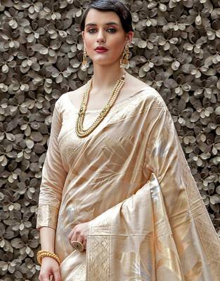 cream cream & gold woven design zari banarasi saree 2