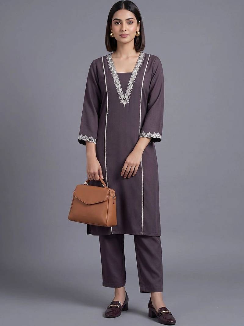 women ethnic motifs embroidered regular thread work kurta with trousers