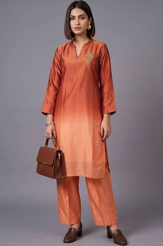 women ombre embroidered regular thread work kurta with trousers