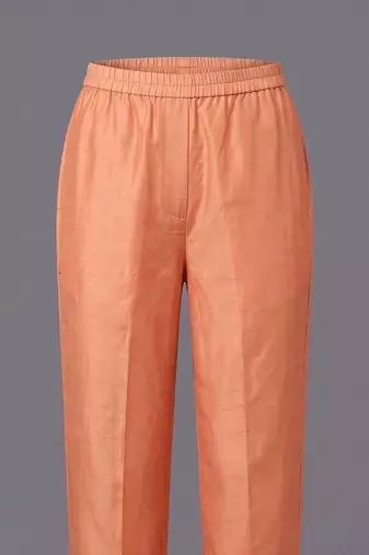 women ombre embroidered regular thread work kurta with trousers