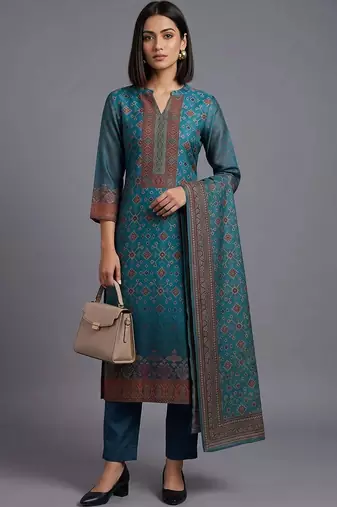 women ethnic motifs printed regular chanderi silk kurta with trousers & with dupatta