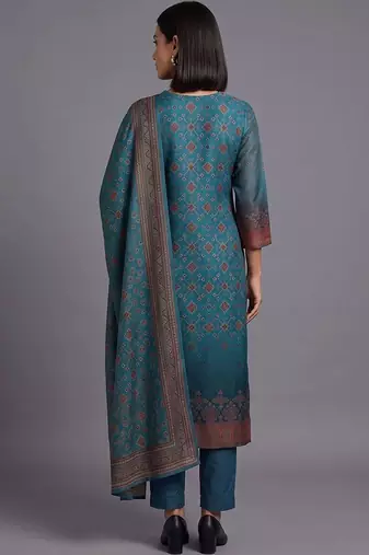women ethnic motifs printed regular chanderi silk kurta with trousers & with dupatta