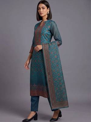 women ethnic motifs printed regular chanderi silk kurta with trousers & with dupatta 5