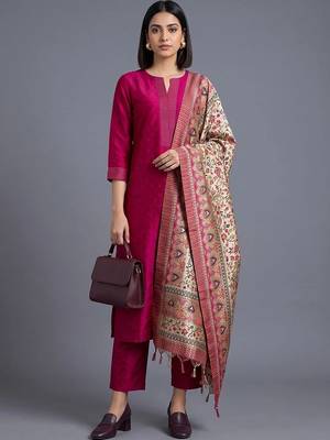 women ethnic motifs regular kurta with trousers & with dupatta 1