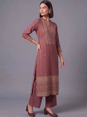 women ethnic motifs printed regular kurta with palazzos & with dupatta 3