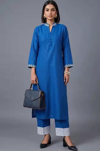 women ethnic motifs embroidered regular thread work kurta with trousers