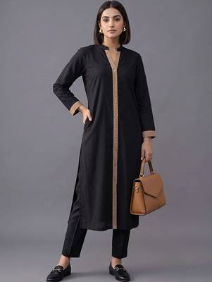 women colourblocked regular kurta with trousers 1