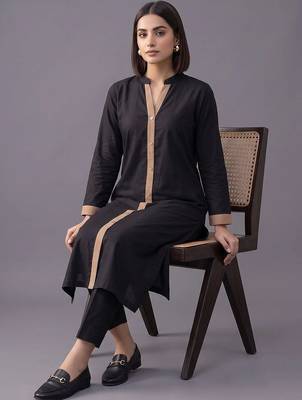 women colourblocked regular kurta with trousers 5