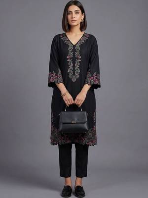 women ethnic motifs embroidered regular thread work cotton kurta with trousers 1