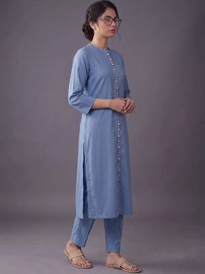 women regular kurta with trousers 2