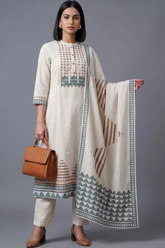 women printed regular kurta with trousers & with dupatta