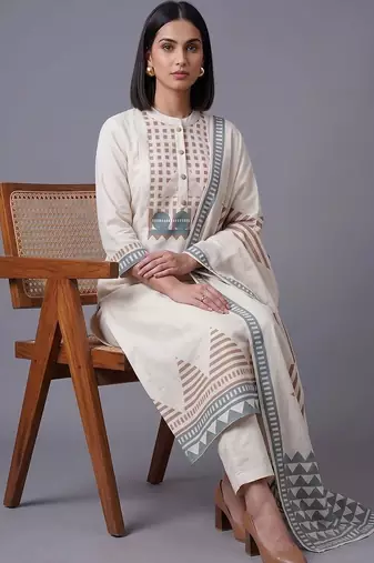 women printed regular kurta with trousers & with dupatta