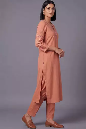 women ethnic motifs embroidered regular thread work kurta with trousers